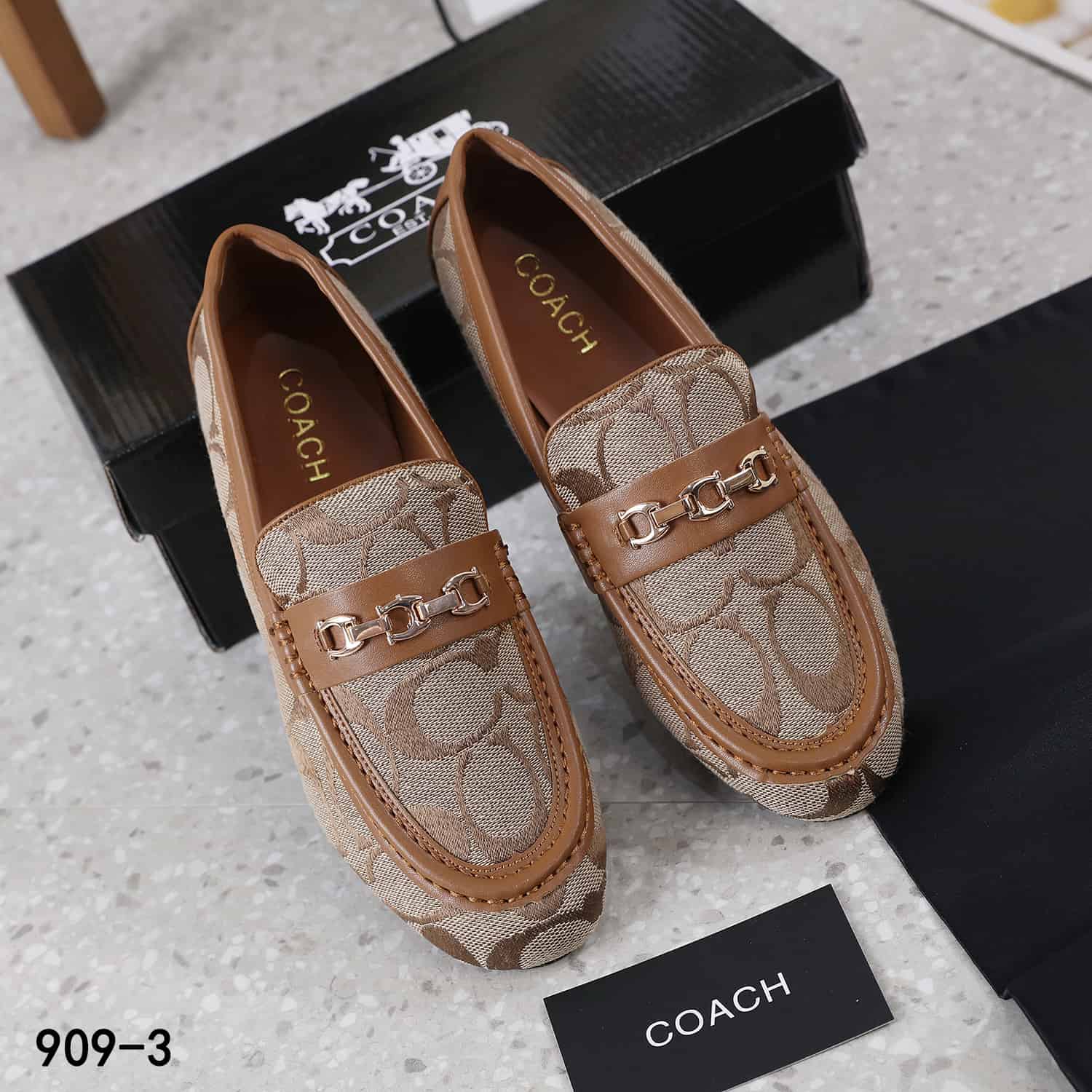 Sepatu Coach 909-3 Moccasin Semi Platinum (Kode: COA1060)