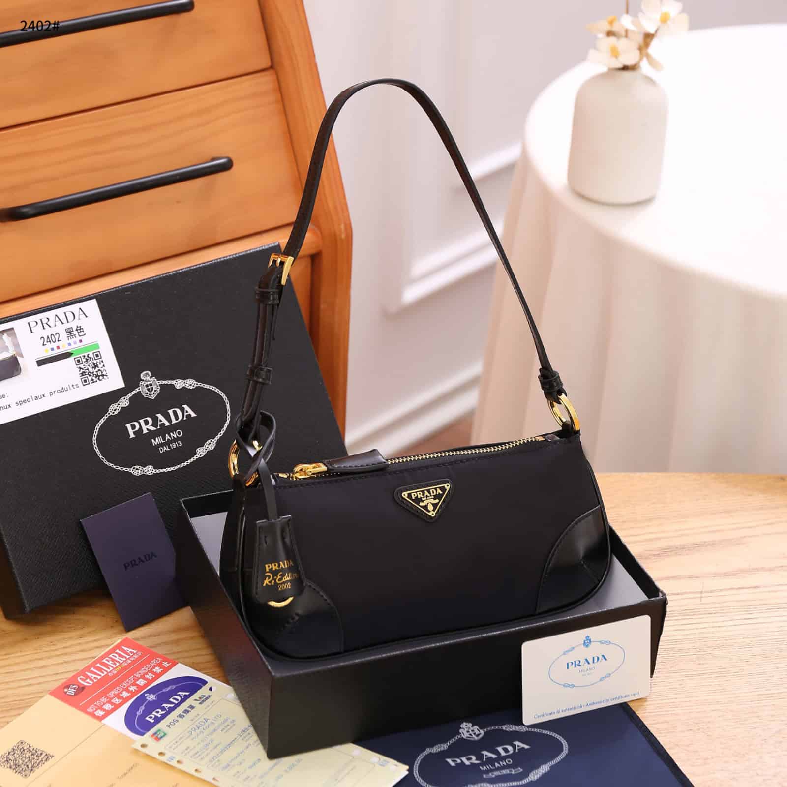 Tas Prada 2402 Prada Re-Edition 2002 Re-Nylon Shoulder Bag Black