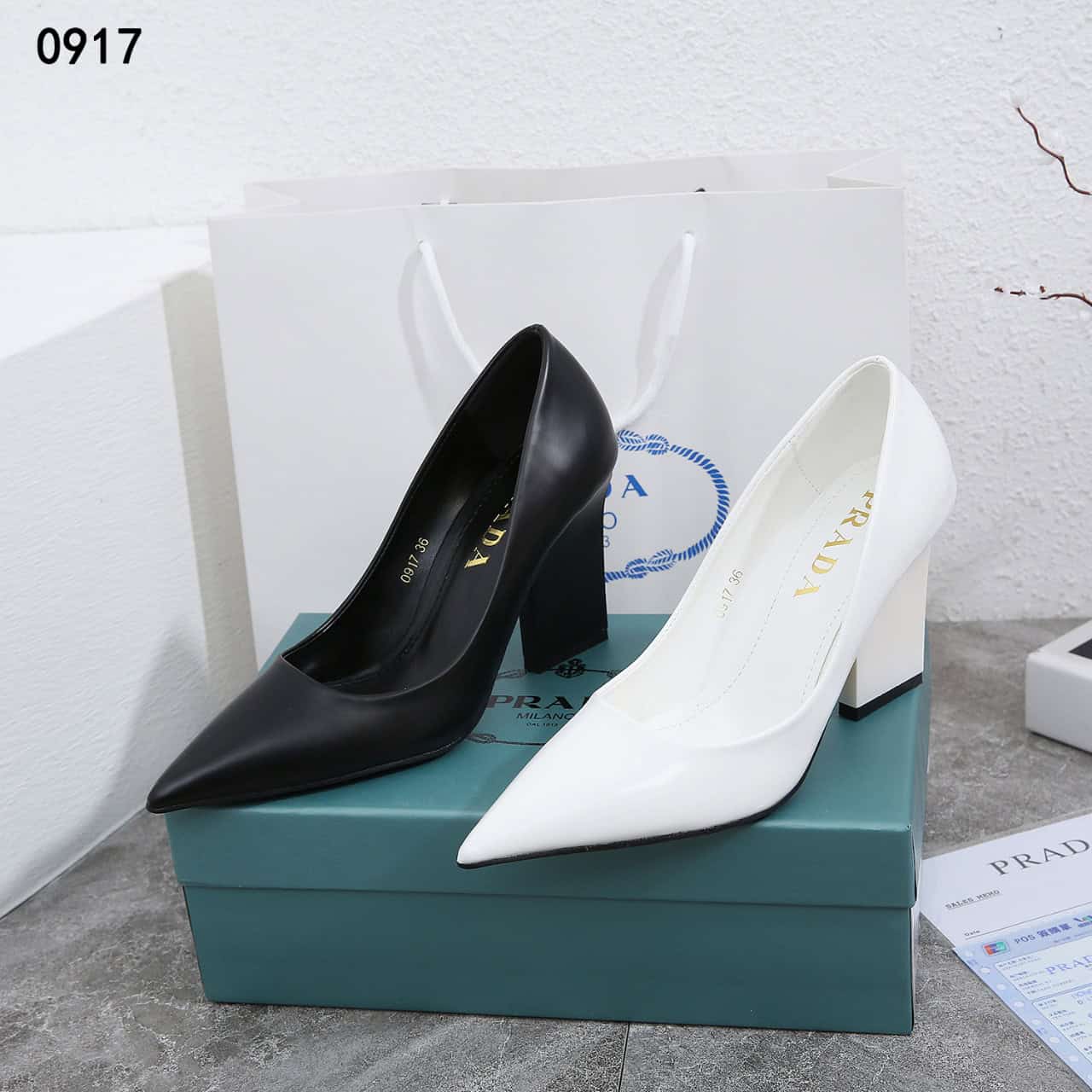 Sepatu Prada 0917 Block Heels Pumps Semi Platinum (Kode: PRA246