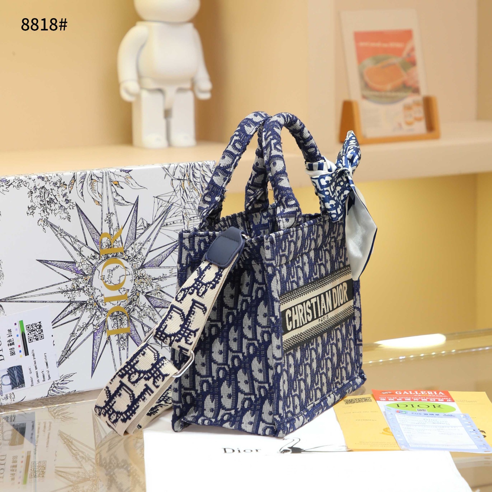 CHRISTIANDIOR Dior Book Tote バッグ Christian Dior Pre-Owned 2020s Medium Book Tote Bag