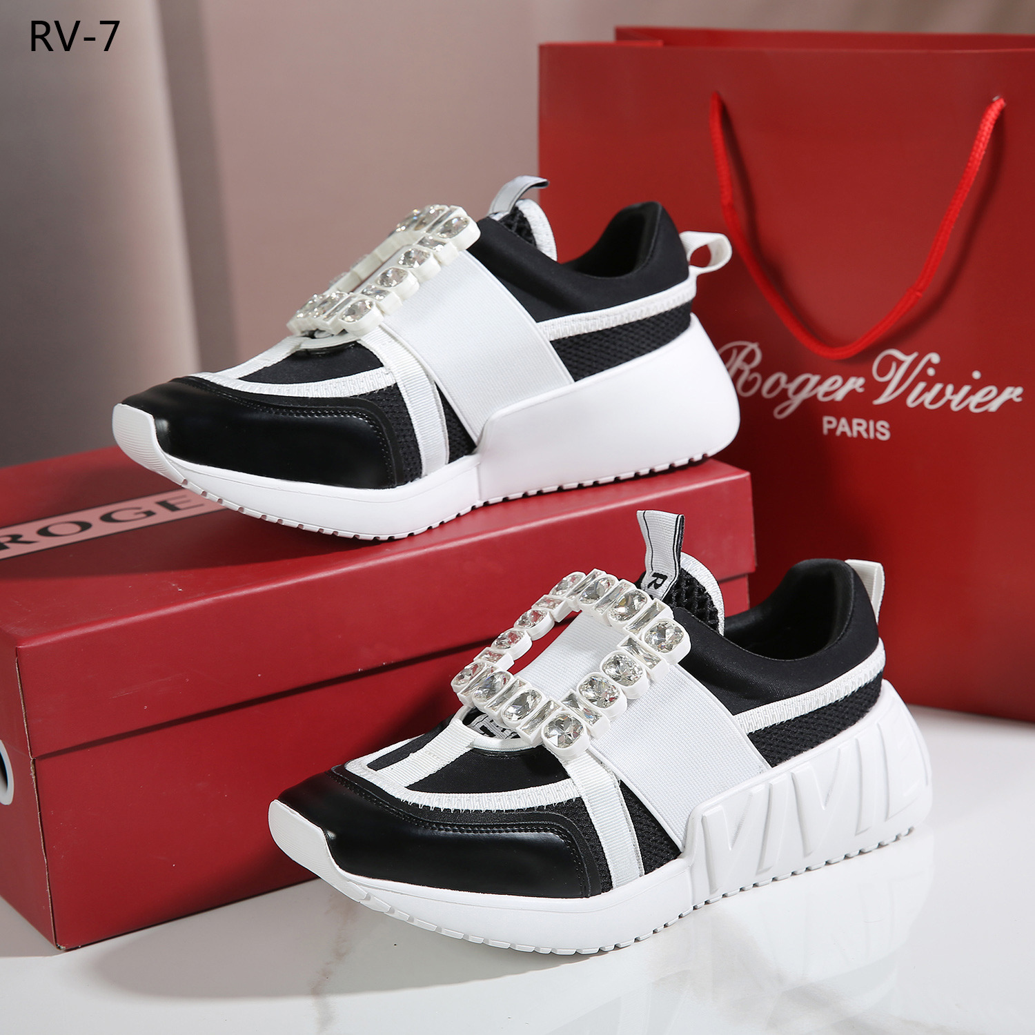 Sepatu Rvg Sepatu Roger Vivier RV-7 Viv Go Strass Buckle Semi Platinum (Kode ...