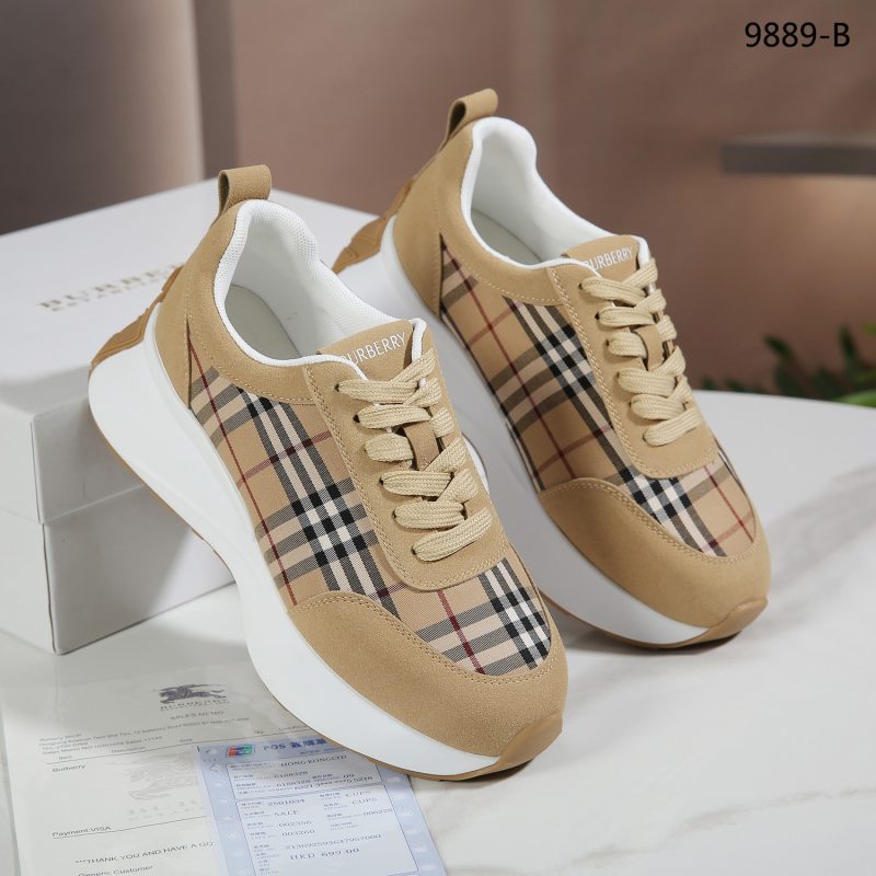Sepatu Burberry 9889-B Suede and Canvas Sneakers Semi Platinum (Kode: BUR181)