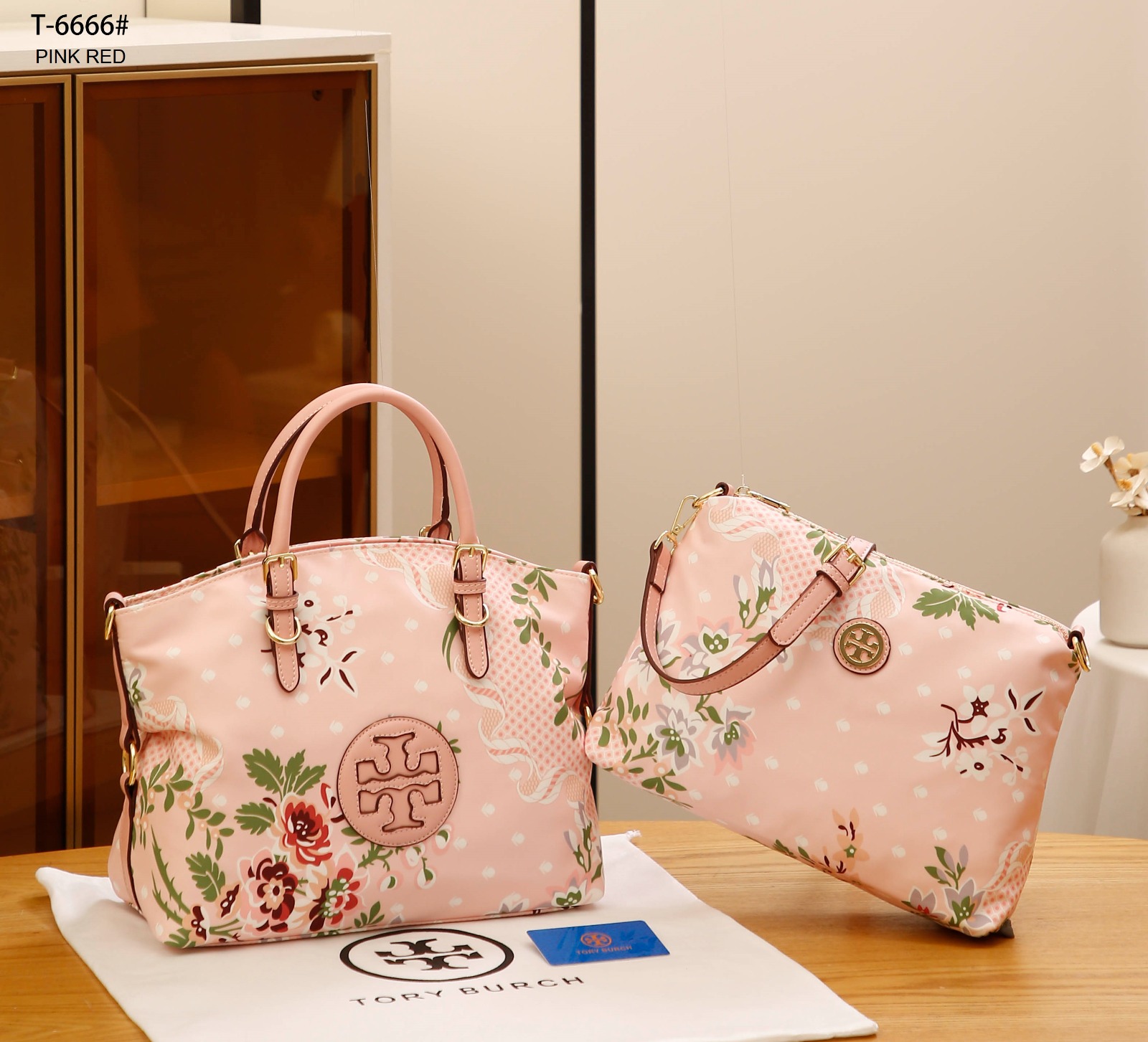 Tory Burch Ella Floral Tote EUC TORY BURCH Ella Large Tote Quilted