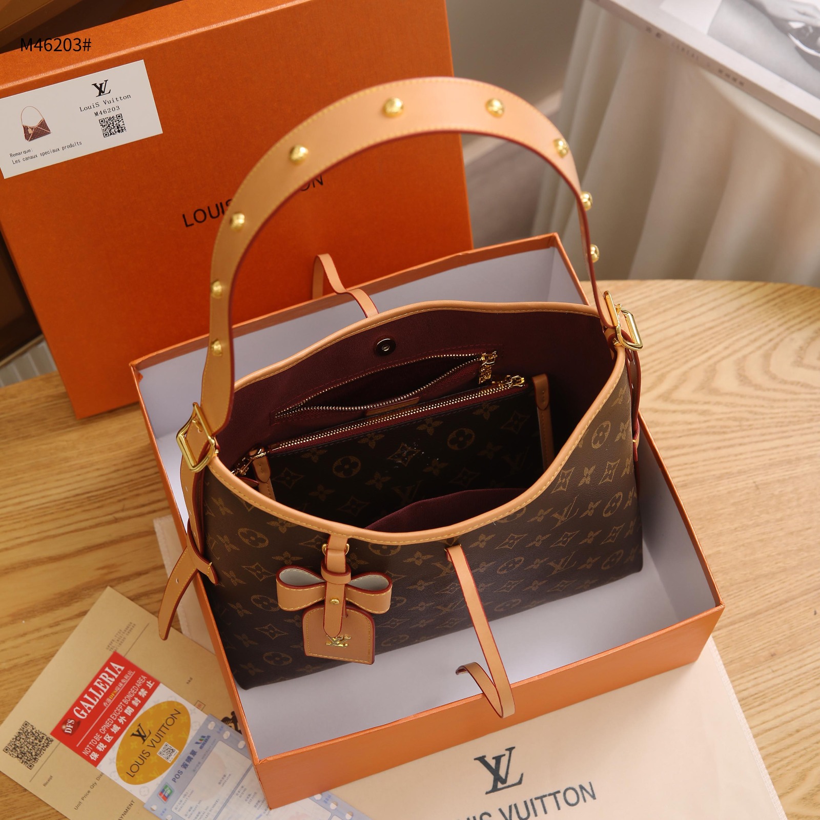 Tas Louis Vuitton M46203 New CarryAll MM Monogram Semi Platinum