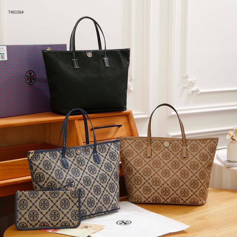 Tas TB Tory Burch T40156 Monogram Tote Semi Platinum (Kode: TRB468)