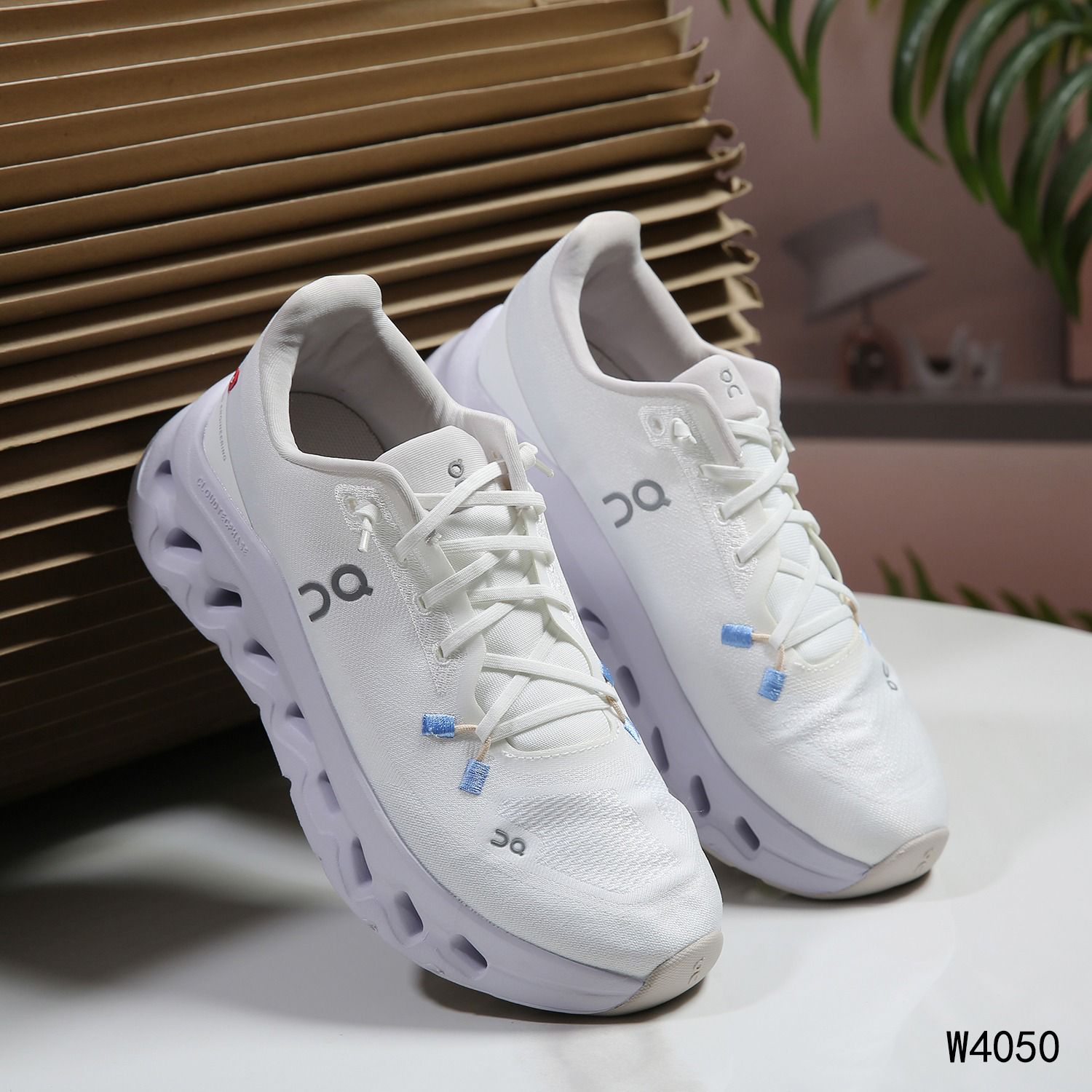 Sepatu On Cloud Running Sneakers Grade AAA W4050 Semi Original (Kode: SOC007)