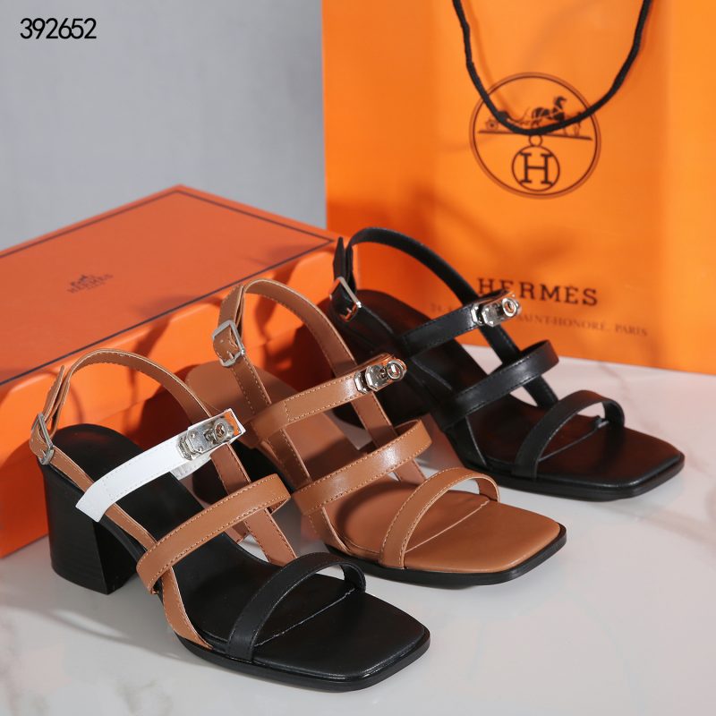 Sandal Hermes 392652 Heel Platinum (Kode: SHE320)