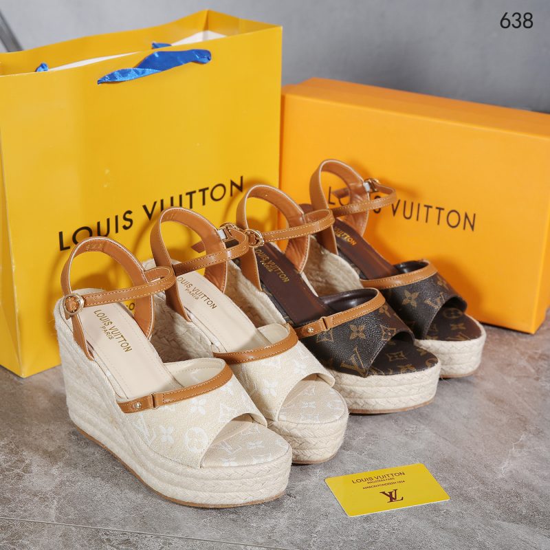 Sandal LV 638 Louis Vuitton Wedges Platinum (Kode: SLV428)
