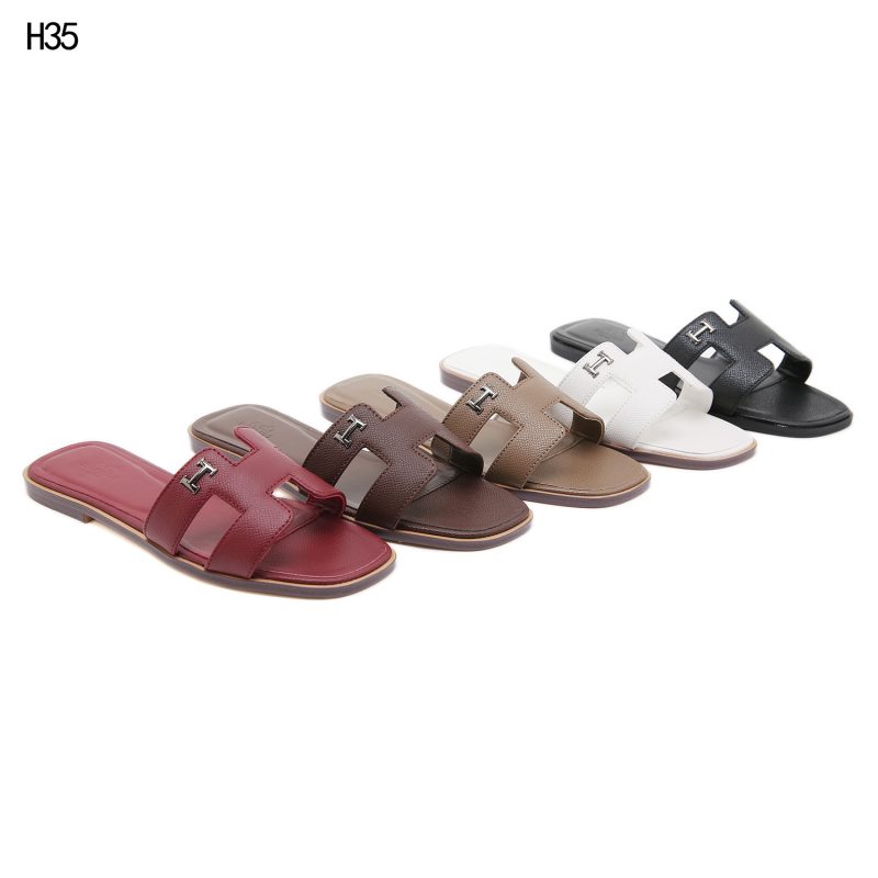 Sandal Hermes Slipper Shoes H35 Platinum (Kode: SHE319)