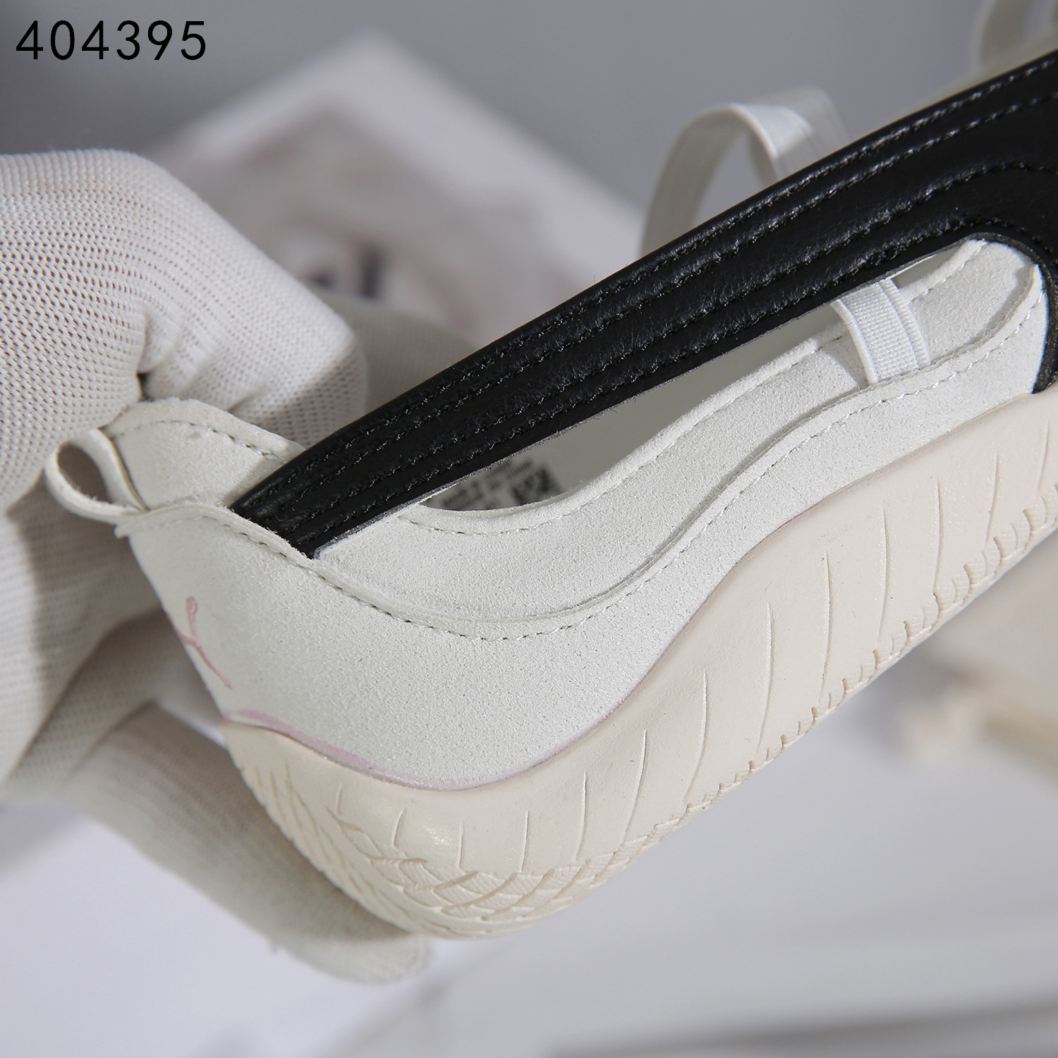 Sepatu Puma 404395 Speedcat Ballet X ROSÉ Semi Platinum (Kode: SPM026)