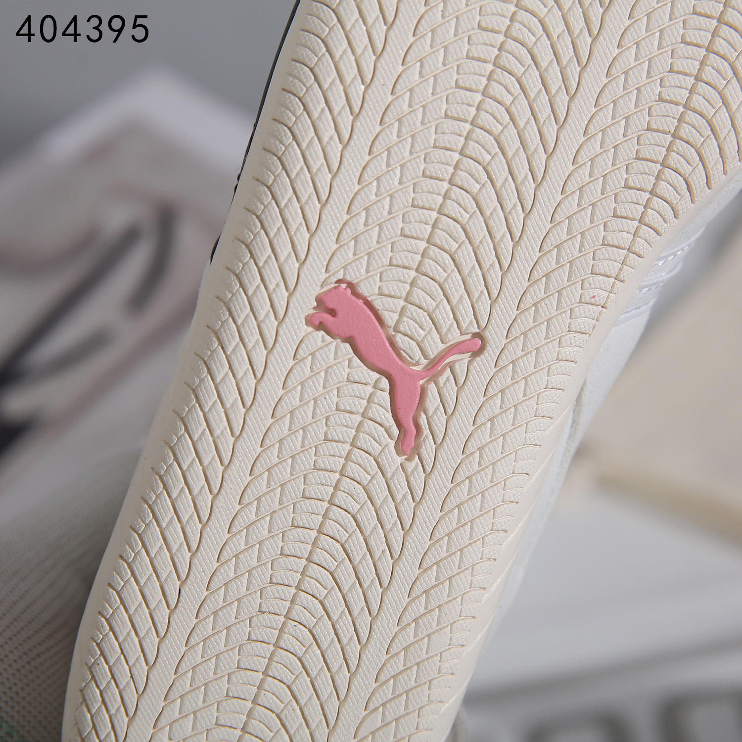 Sepatu Puma 404395 Speedcat Ballet X ROSÉ Semi Platinum (Kode: SPM026)