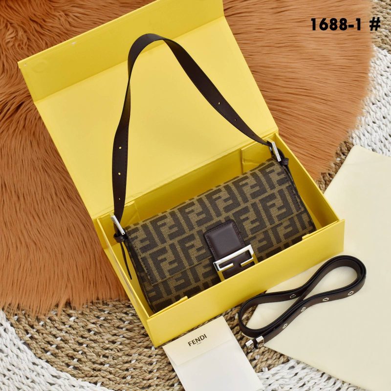 Tas Fendi Bag Mirror Zucca Canvas Baguette Bag 1688-1 Platinum Like Mirror 1:1 (Kode: FEN556)