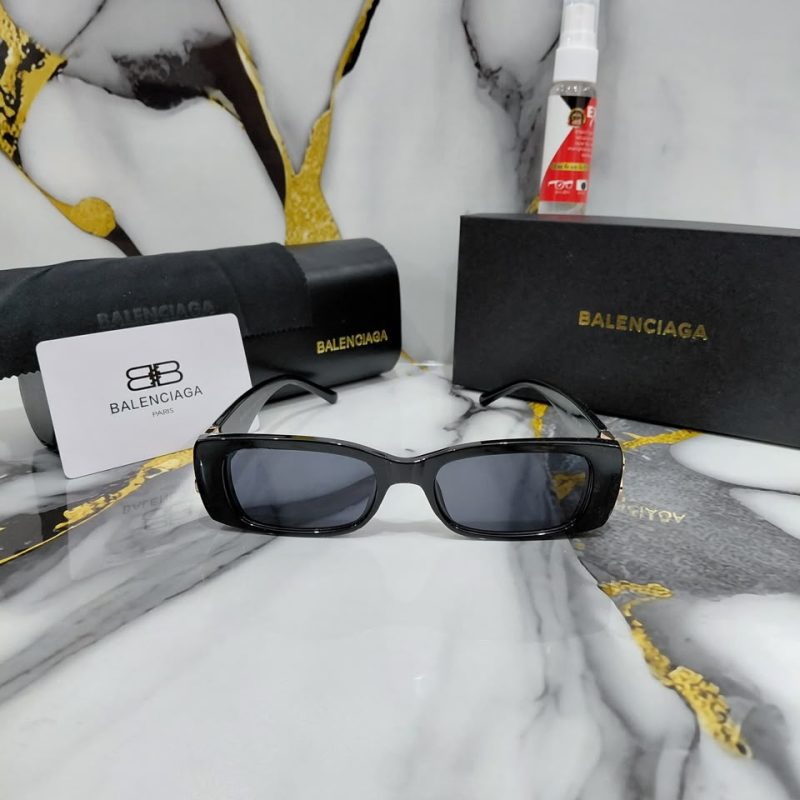 Kacamata Balengiaga Sunglasses Fullset B3977 VIP Grade 1:1 (Kode: KCM404)