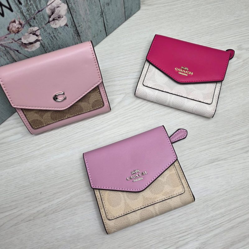 Dompet Coach Small Wallet In Colorblock Signature Coated Semi Original (Kode: DMT037)