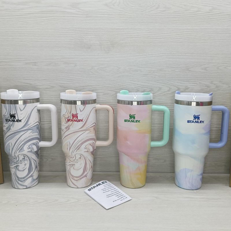 Bottle Stanley Tumbler Quencher H2.0 Flow State Handle Insulate Like Original (Kode: BTL003)