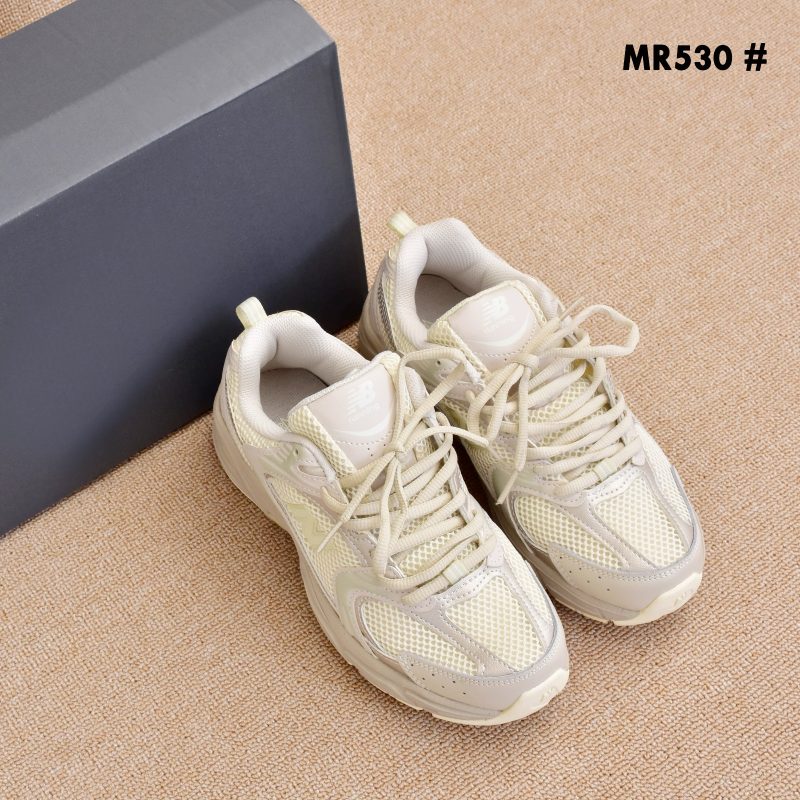 Sepatu New Balance Shoes MR530 Platinum (Kode: SNB009)