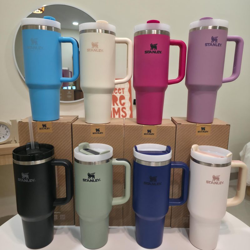 Bottle Stanley Tumbler Quencher handle insulate stainless Steel Water Bottle Like Original (Kode: BTL002)