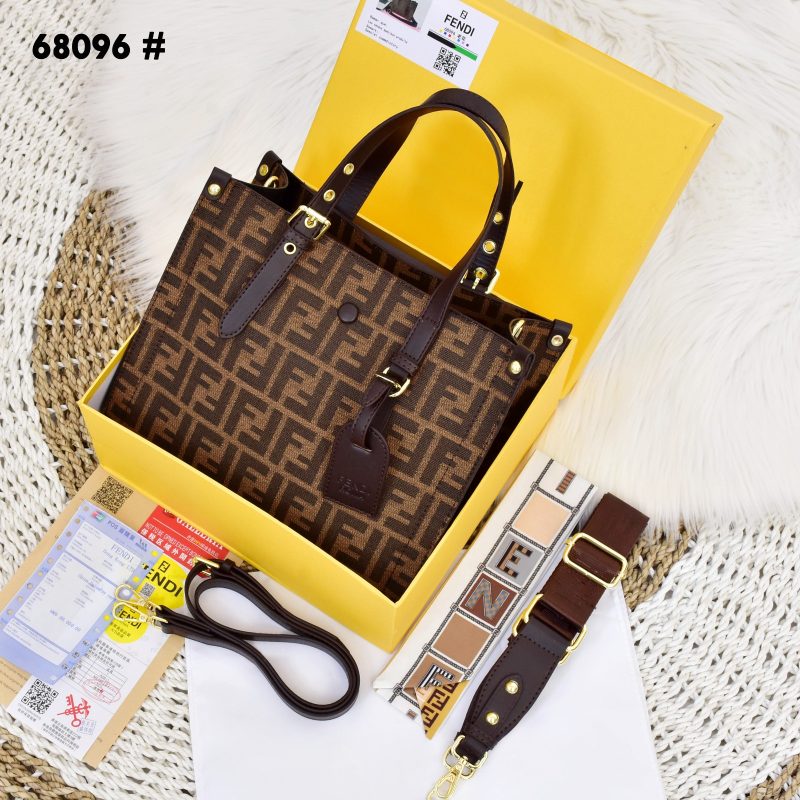 Tas Fendi Tote Bag 68096 Platinum Like Ori (Kode: FEN565)